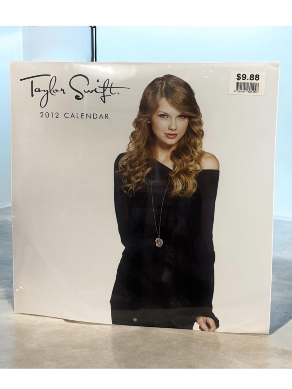 BrownTrout Taylor Swift 2012 Calendar Faces Full Size SEALED